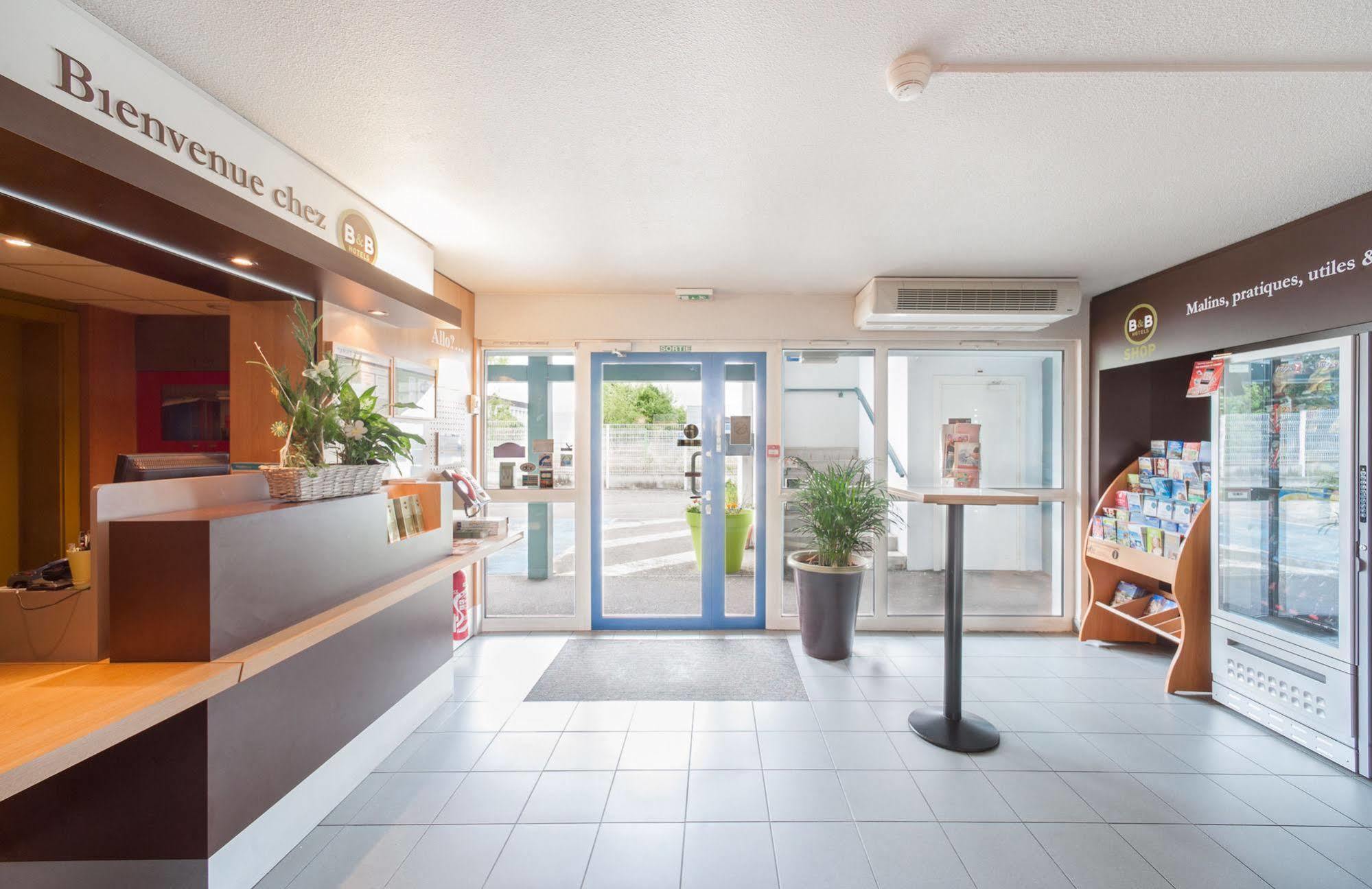 Kyriad Direct Poitiers - Gare Du Futuroscope Chasseneuil-du-Poitou Dış mekan fotoğraf